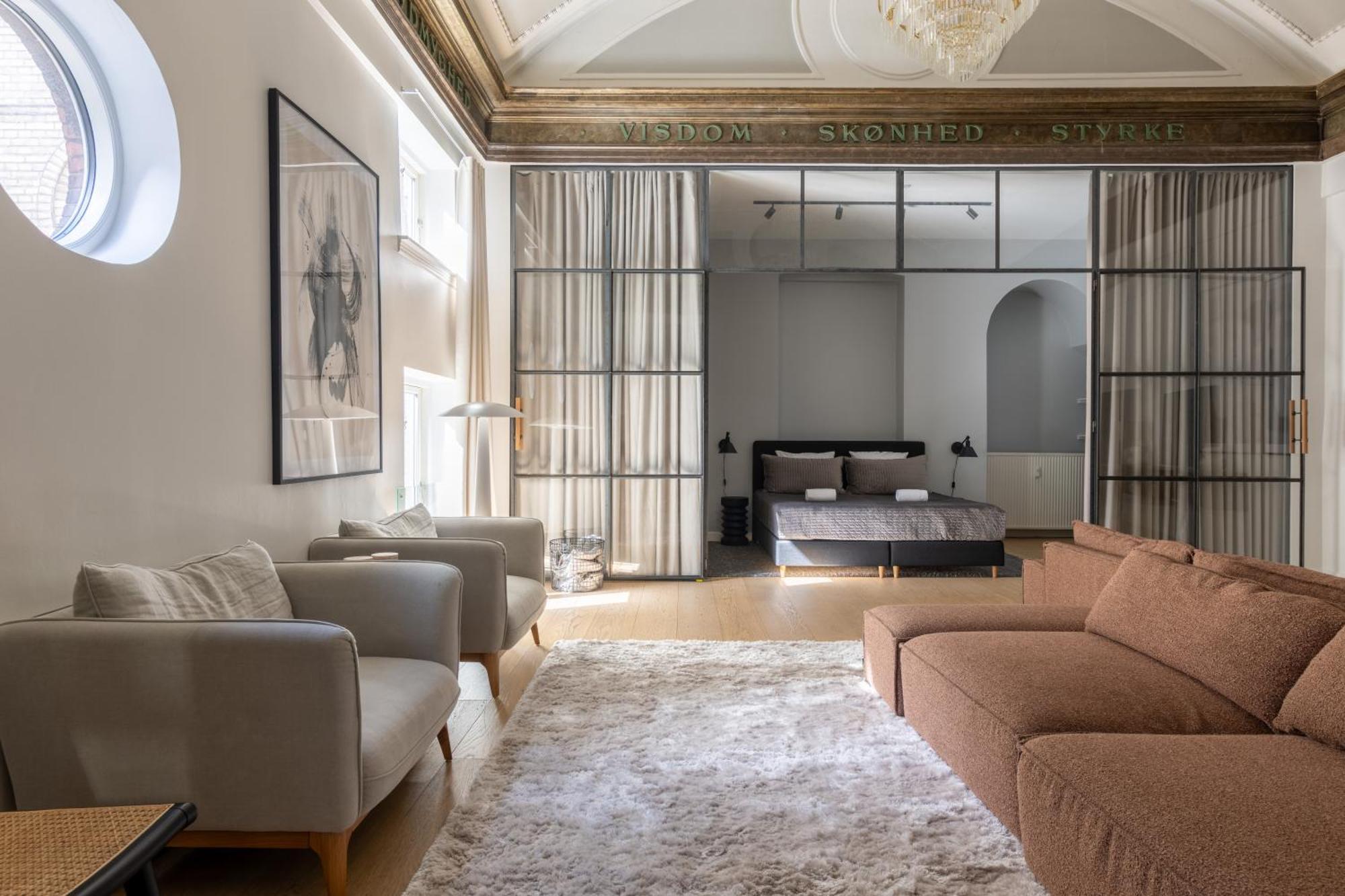 Unique 3 Bedroom Apartment In Vibrant Frederiksberg Копенхаген Екстериор снимка