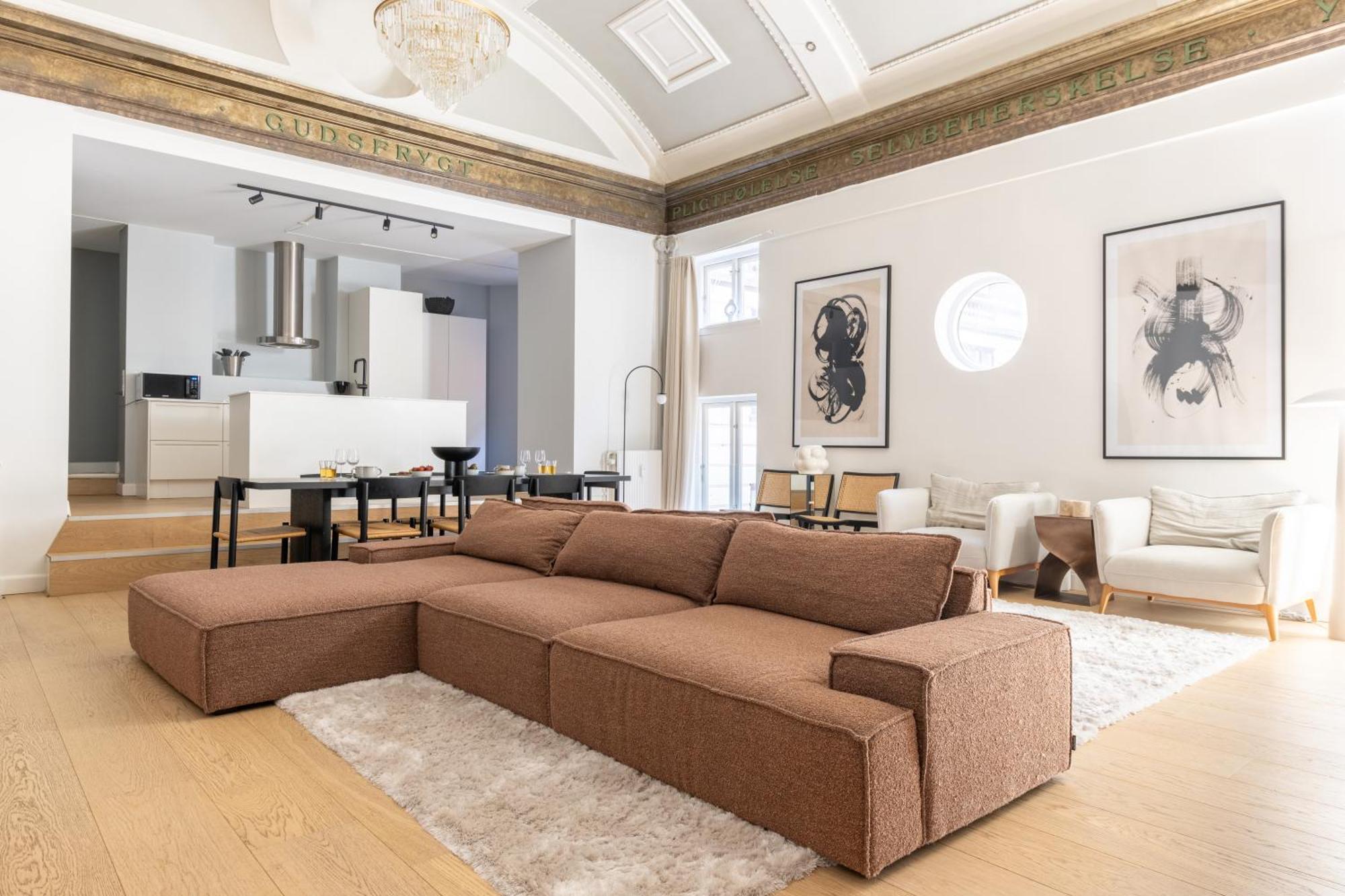 Unique 3 Bedroom Apartment In Vibrant Frederiksberg Копенхаген Екстериор снимка